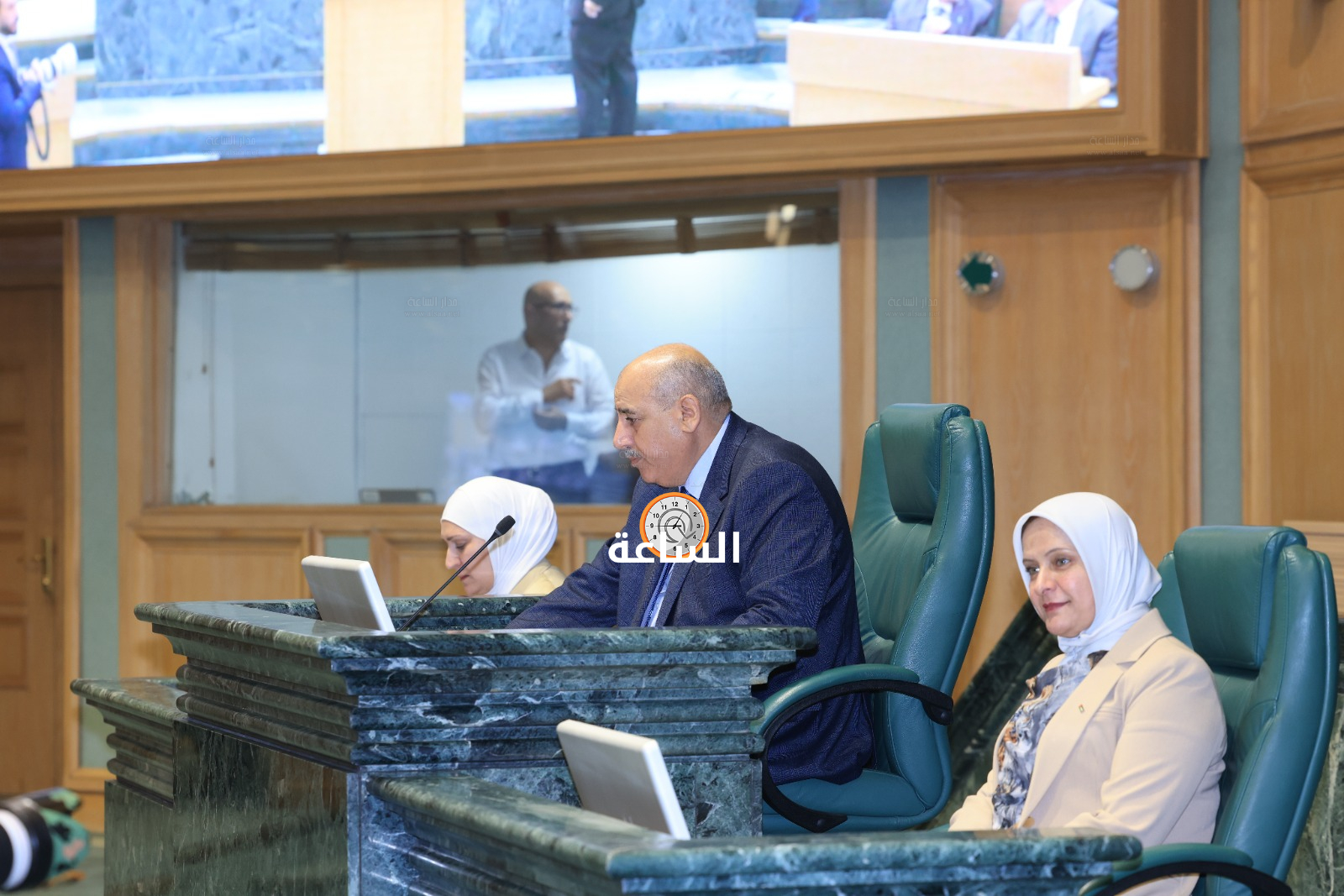 Madar Al-Saa Images 0.8021593734038969