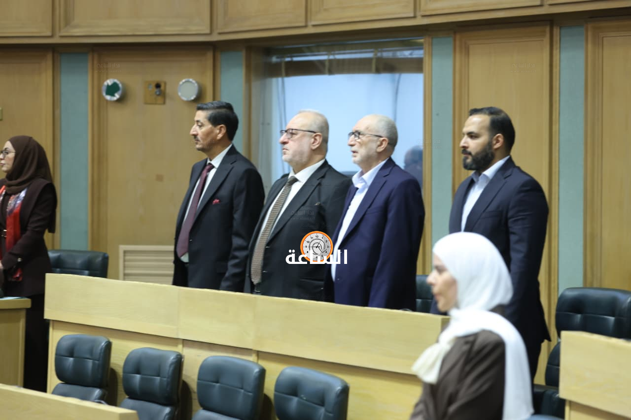 Madar Al-Saa Images 0.24965580452675717