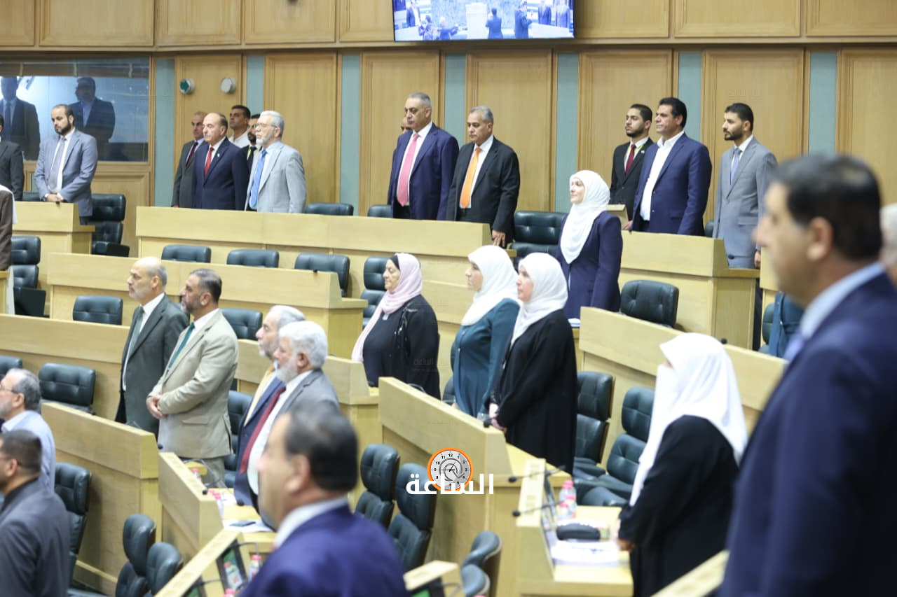 Madar Al-Saa Images 0.2955103256968874