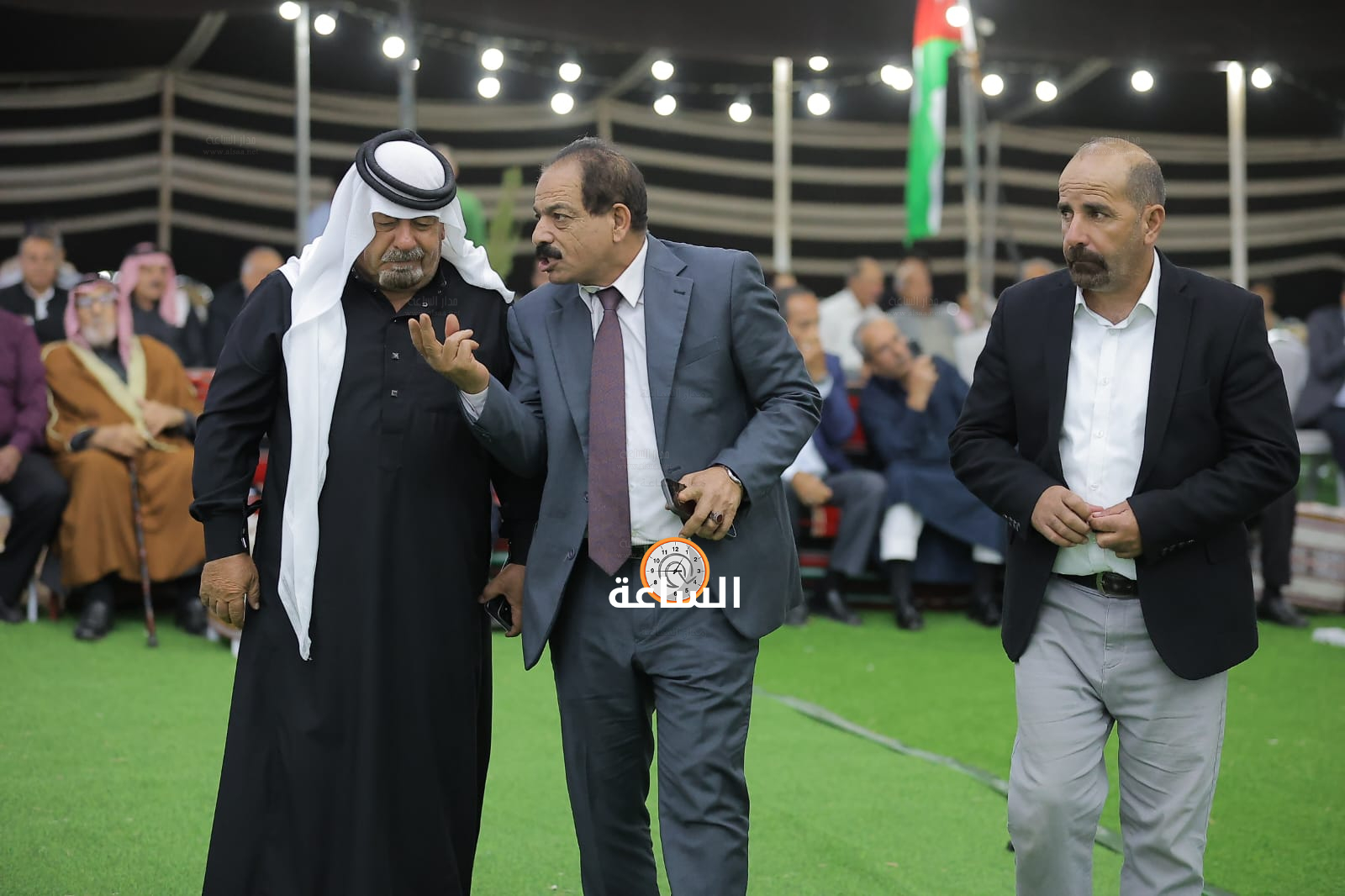 Madar Al-Saa Images 0.9767397780168563