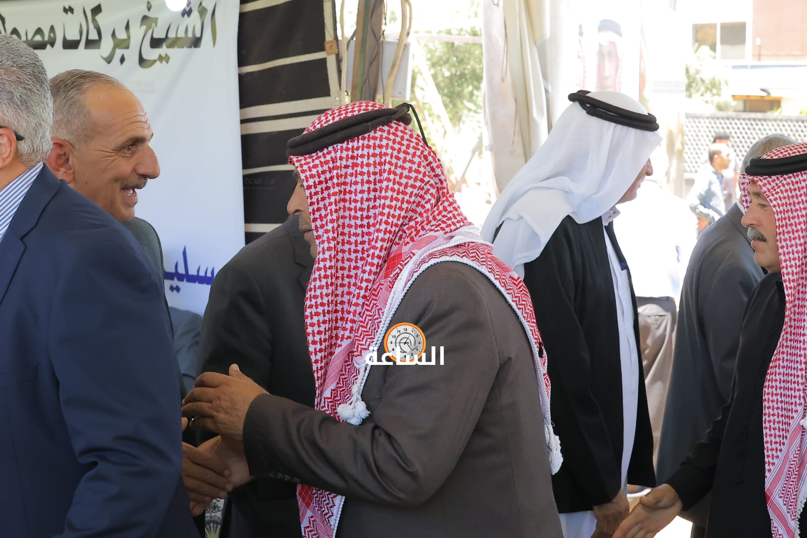 Madar Al-Saa Images 0.2071556064468656