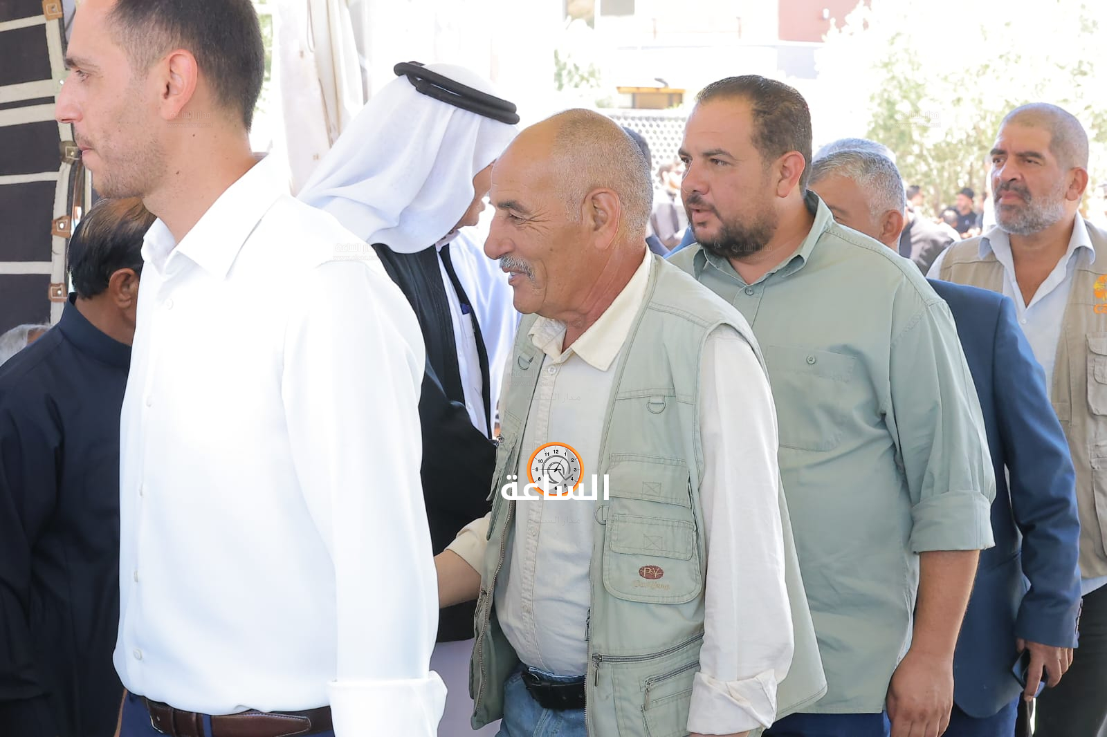 Madar Al-Saa Images 0.9808770620039065