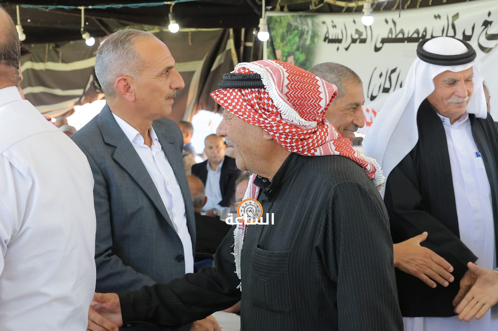 Madar Al-Saa Images 0.8267189493944924
