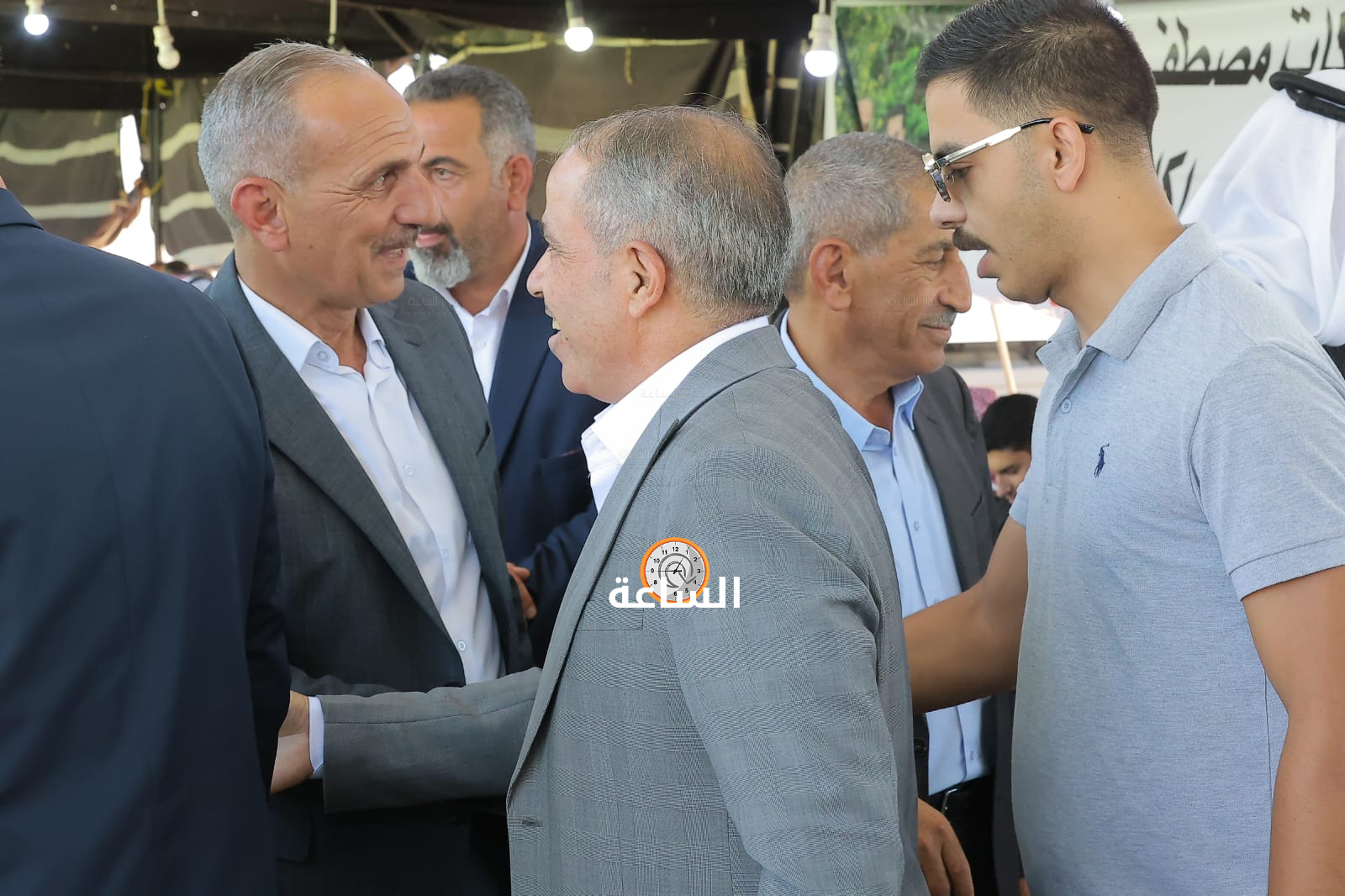 Madar Al-Saa Images 0.8141621907109227