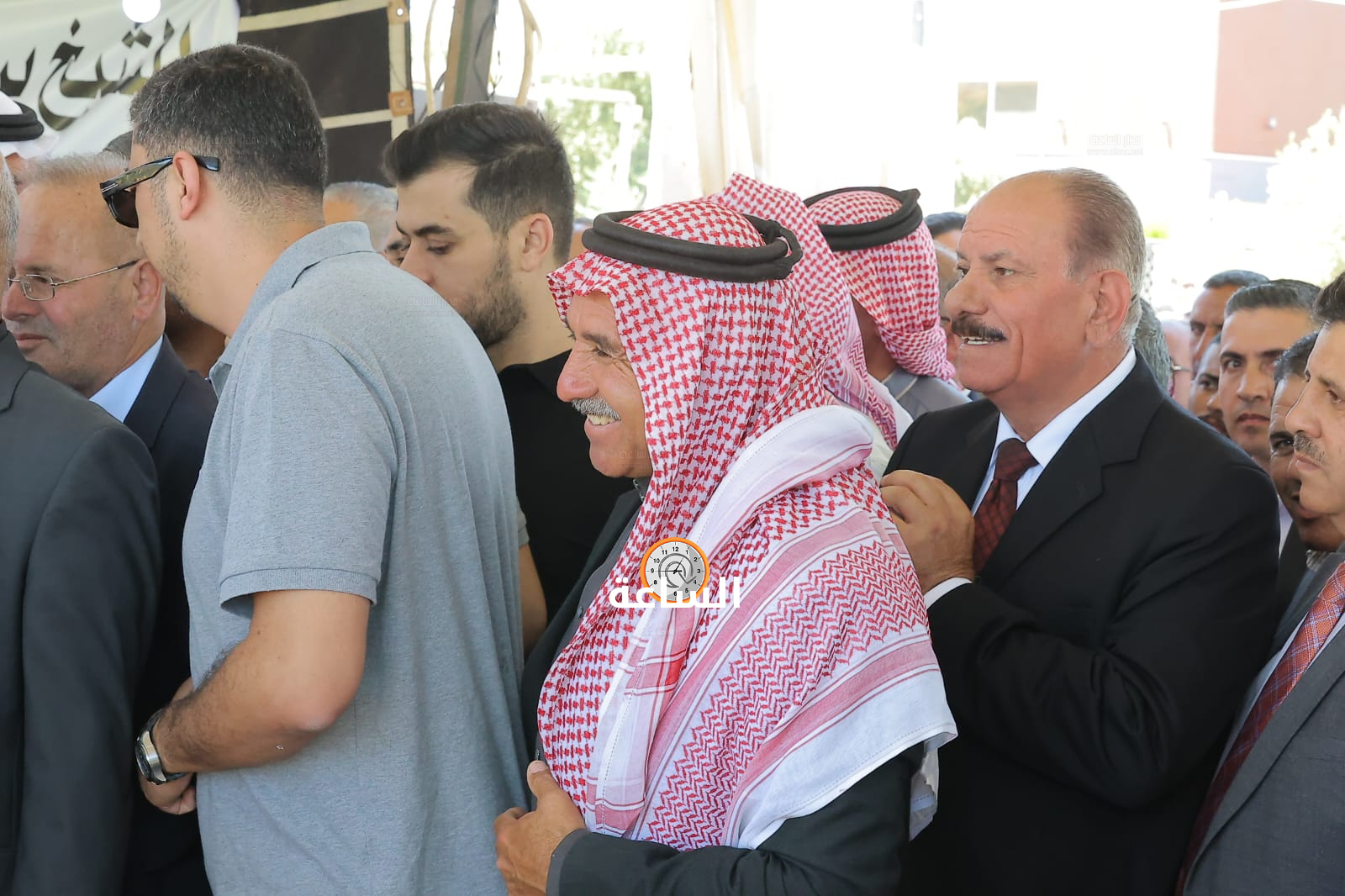Madar Al-Saa Images 0.8771365142268627