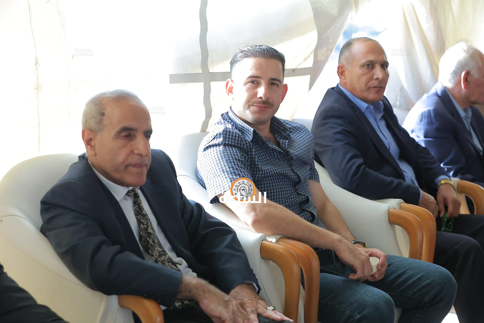 Madar Al-Saa Images 0.9224827240829112