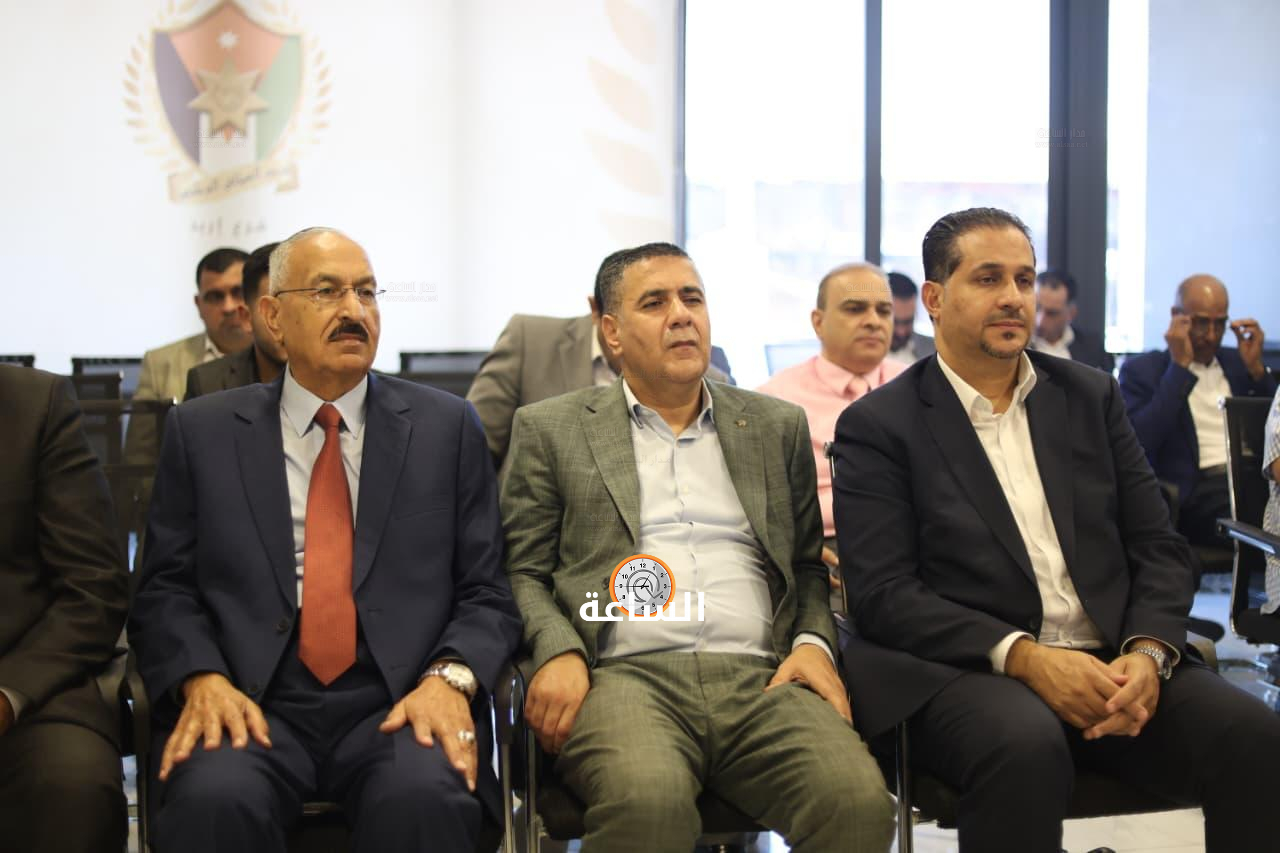 Madar Al-Saa Images 0.7567155696247514