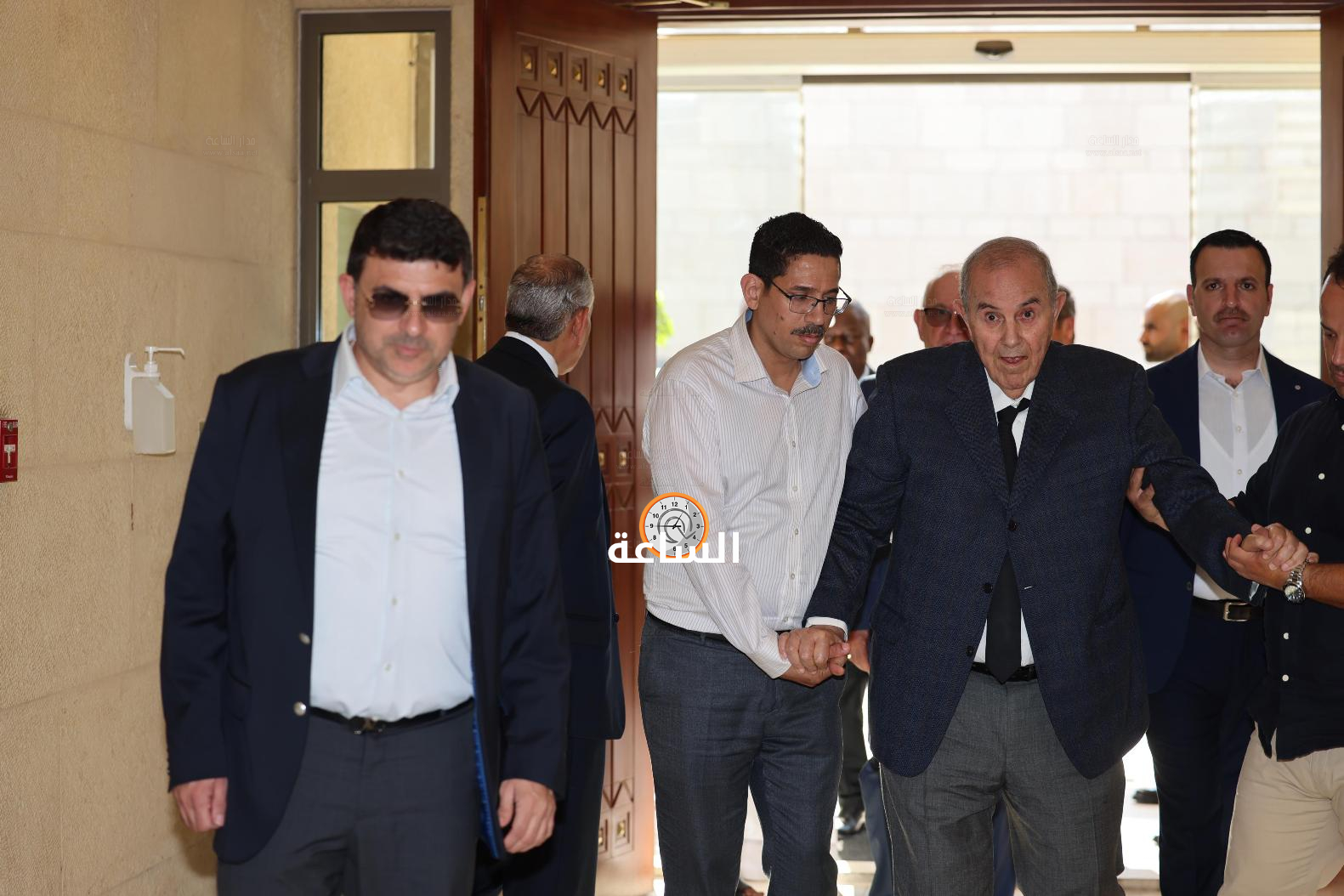 Madar Al-Saa Images 0.6160574464045621