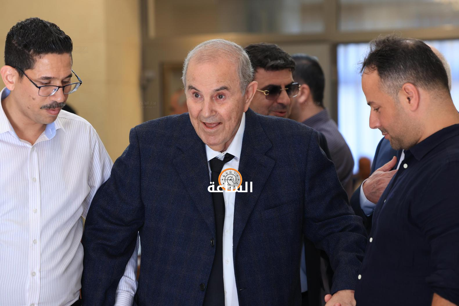 Madar Al-Saa Images 0.9699362590845676