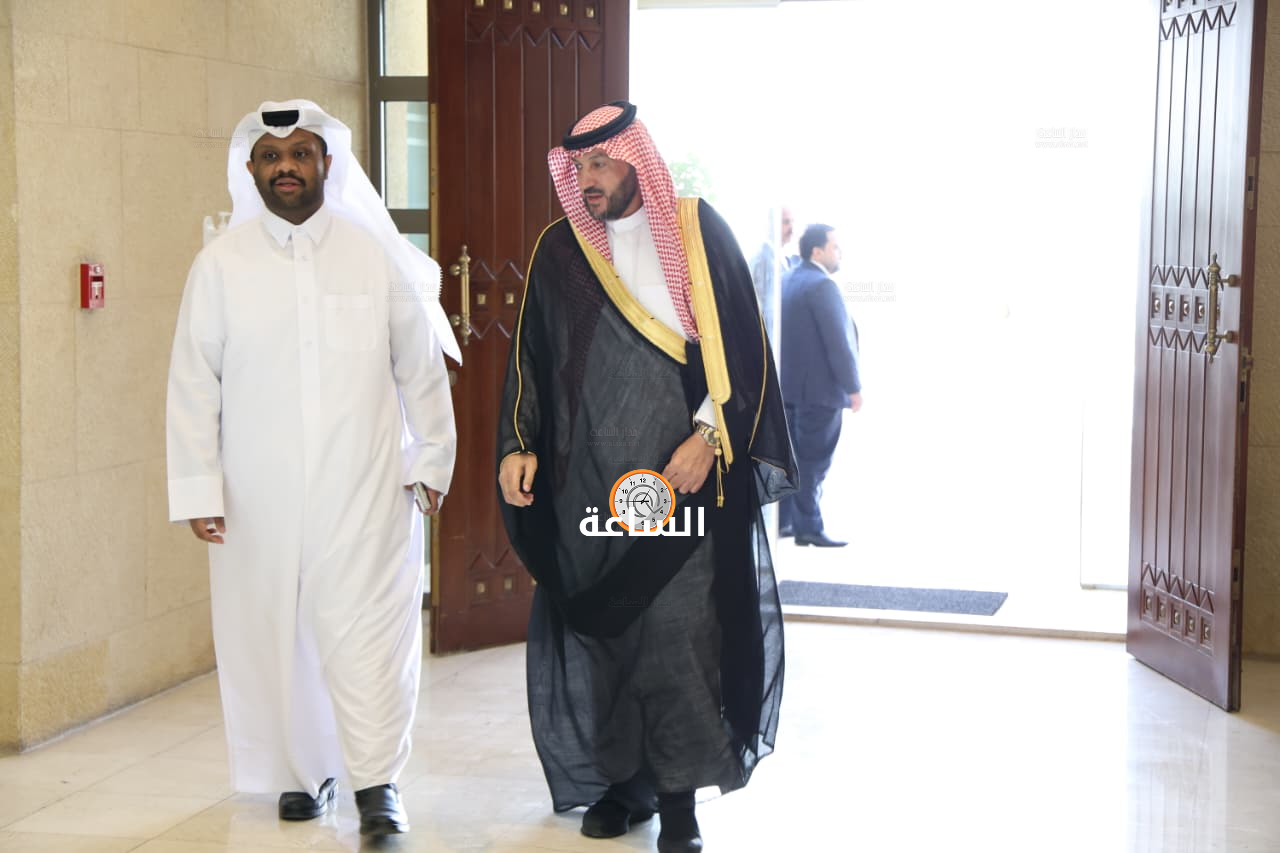 Madar Al-Saa Images 0.071237050808175