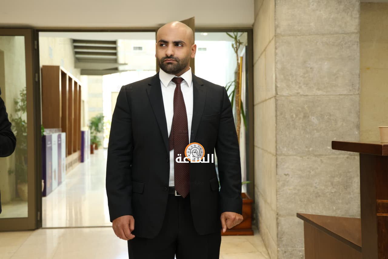 Madar Al-Saa Images 0.6210476674146057