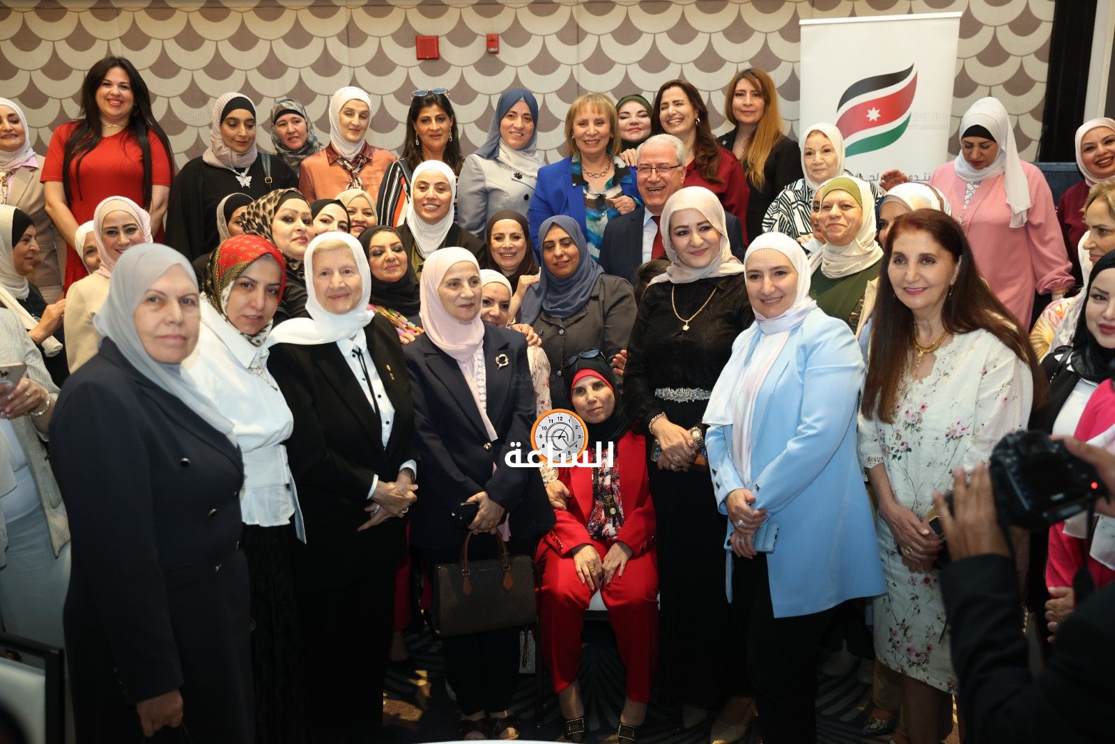 Madar Al-Saa Images 0.4611248083281183