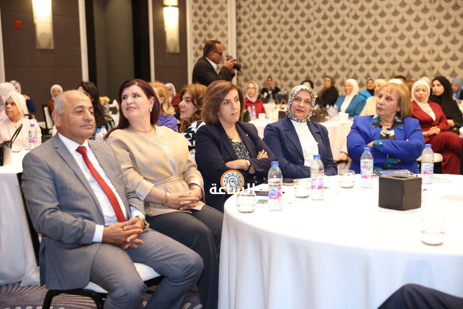 Madar Al-Saa Images 0.05626208772968588