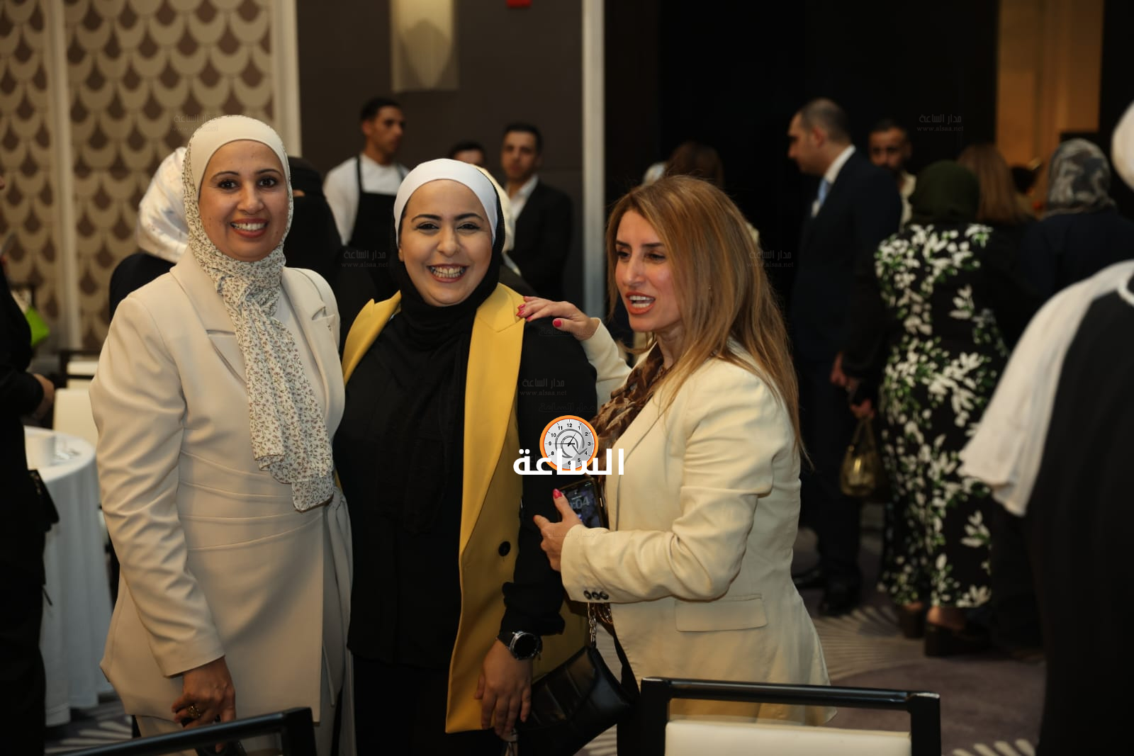 Madar Al-Saa Images 0.18499356870834915