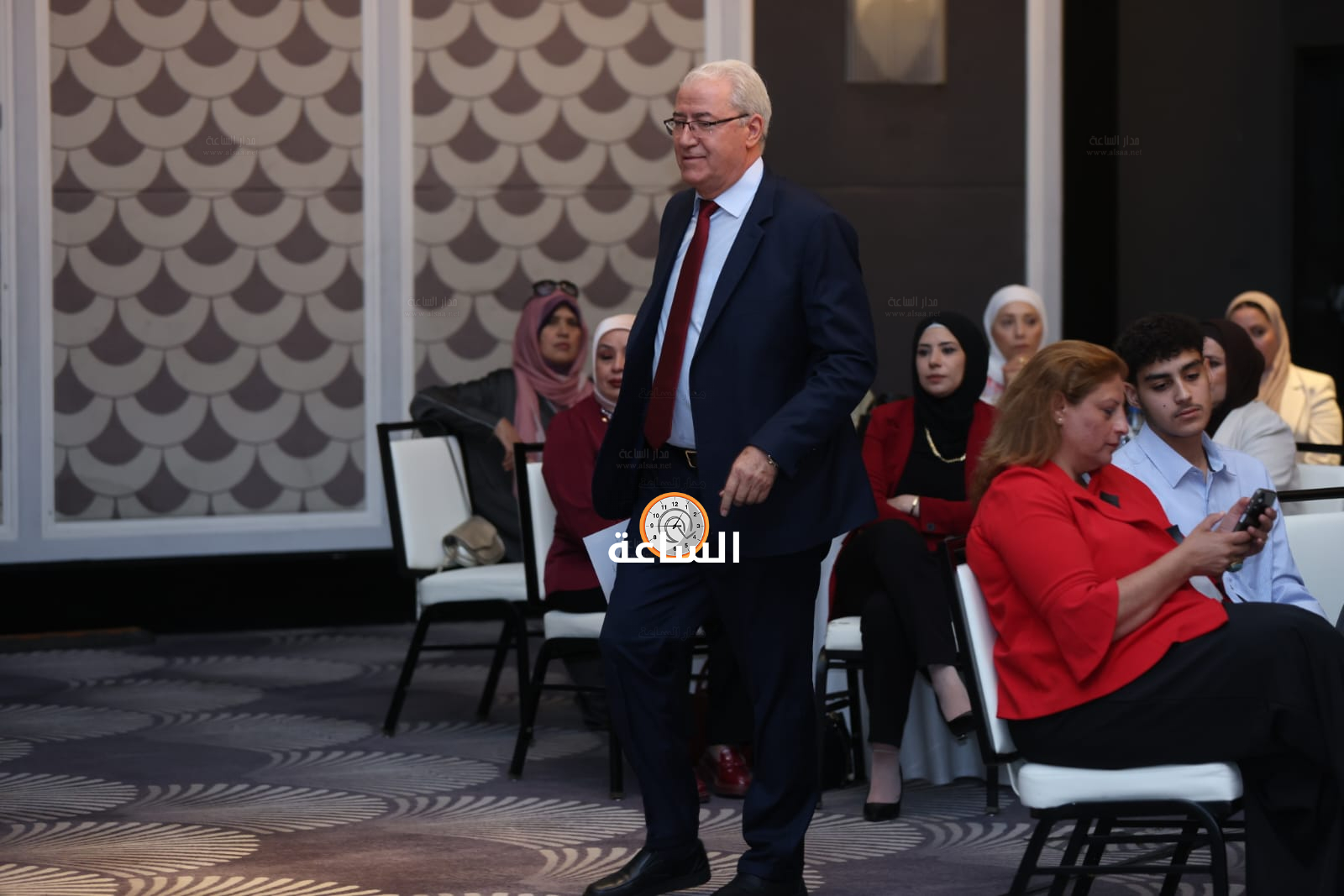 Madar Al-Saa Images 0.07659692046122168