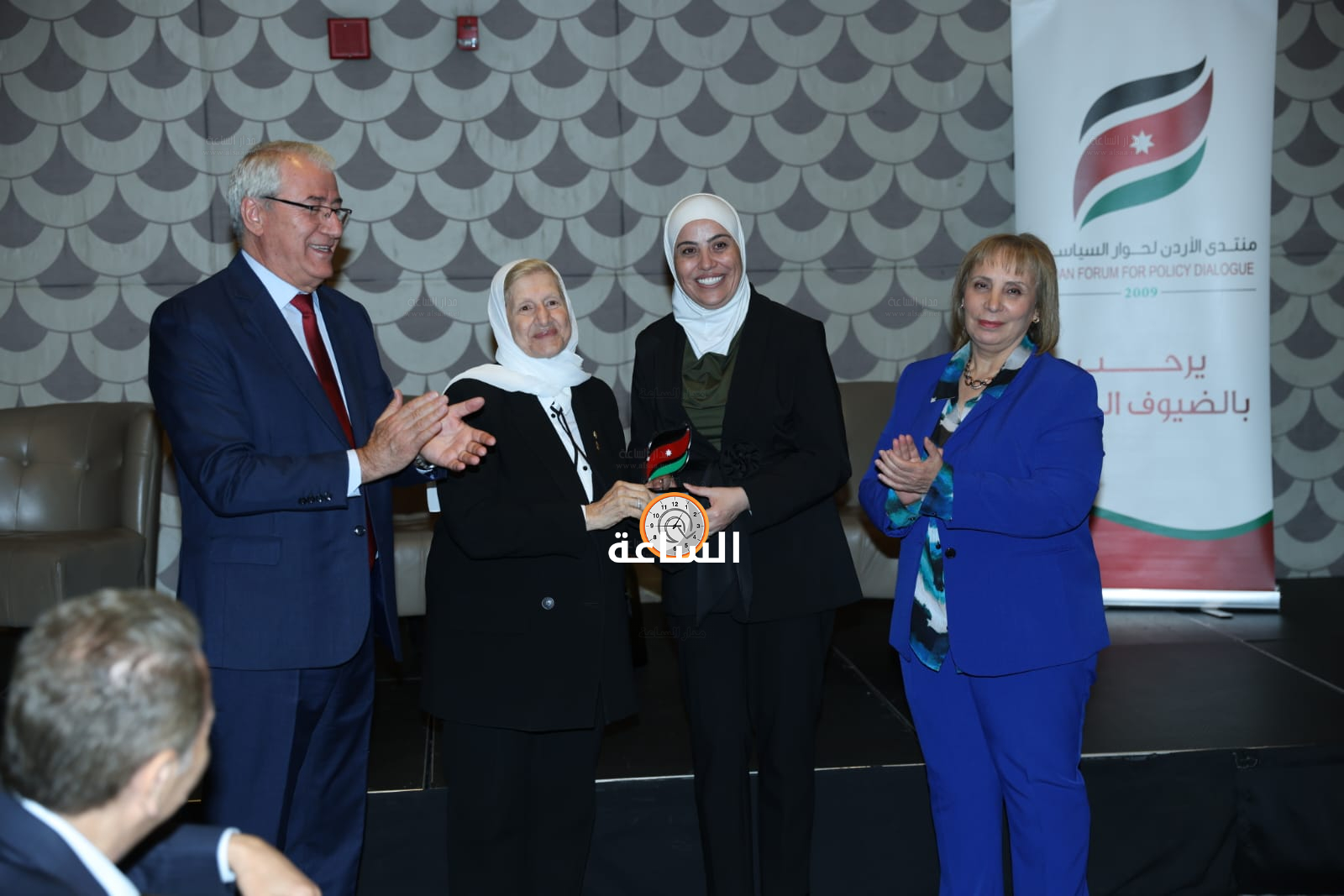 Madar Al-Saa Images 0.8061018268211118