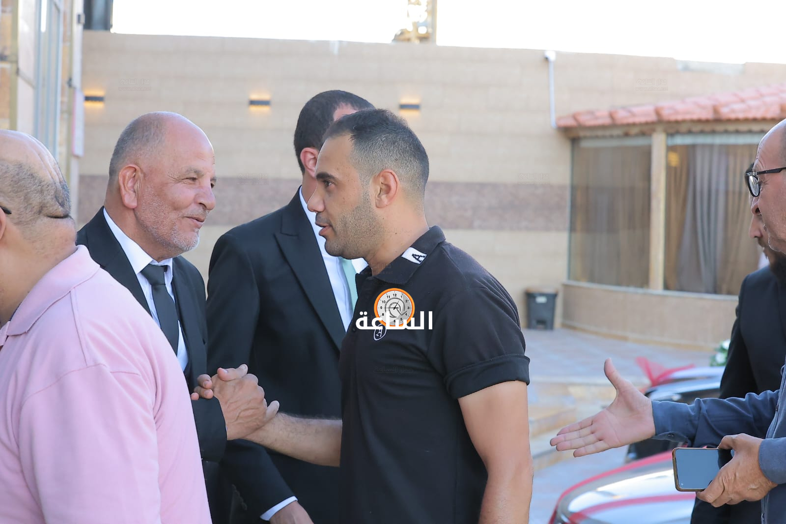Madar Al-Saa Images 0.8765331839795222