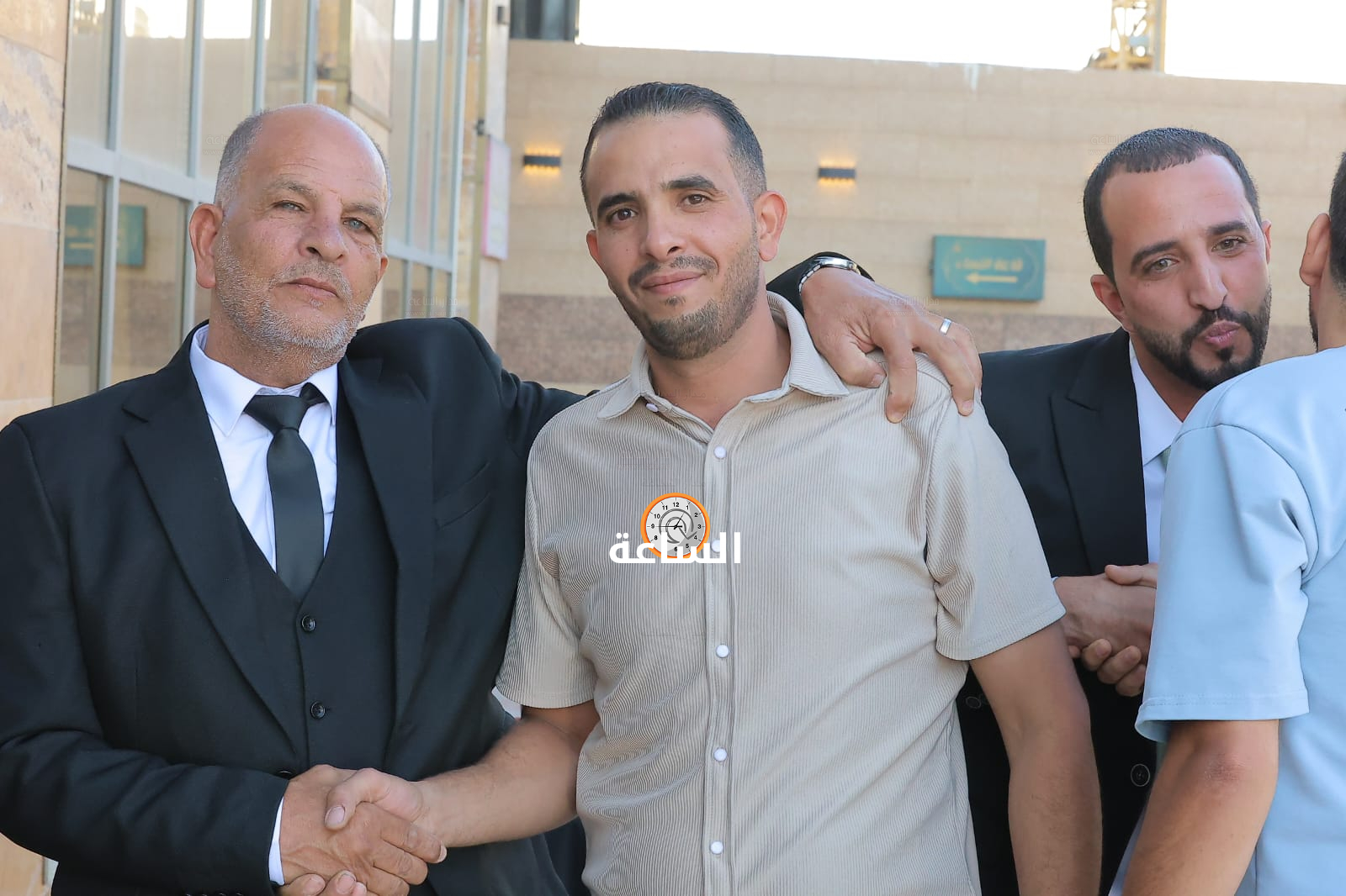 Madar Al-Saa Images 0.4159303677946362