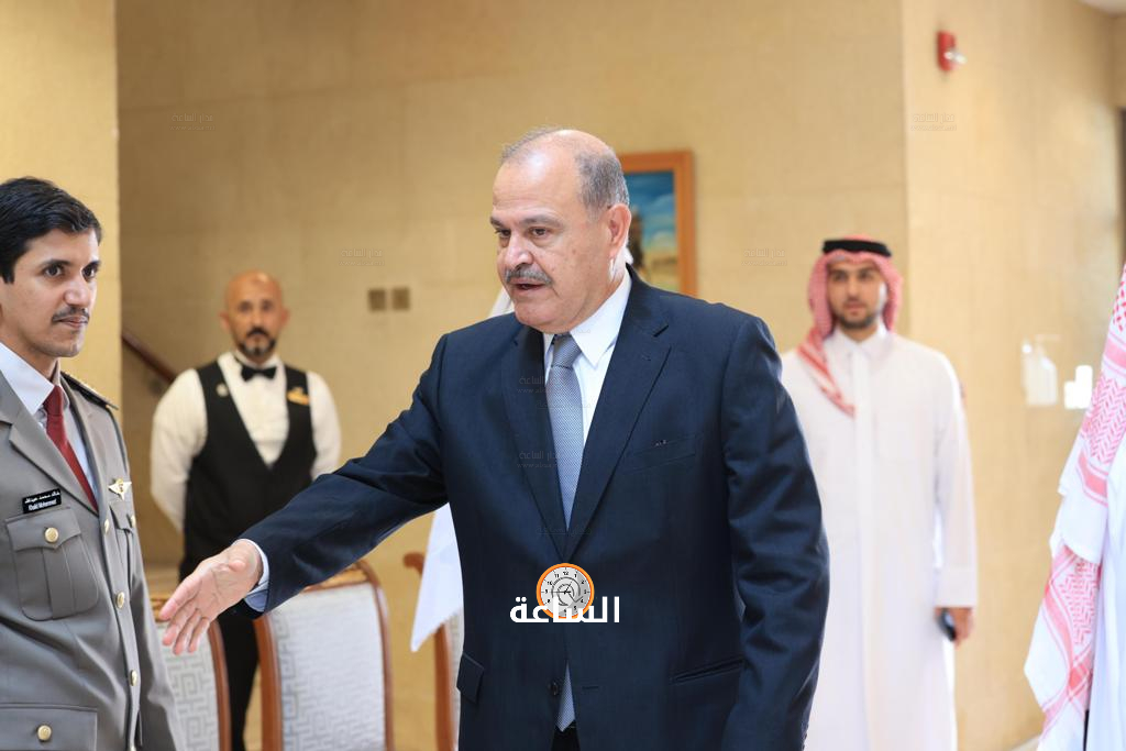 Madar Al-Saa Images 0.10767475483918354