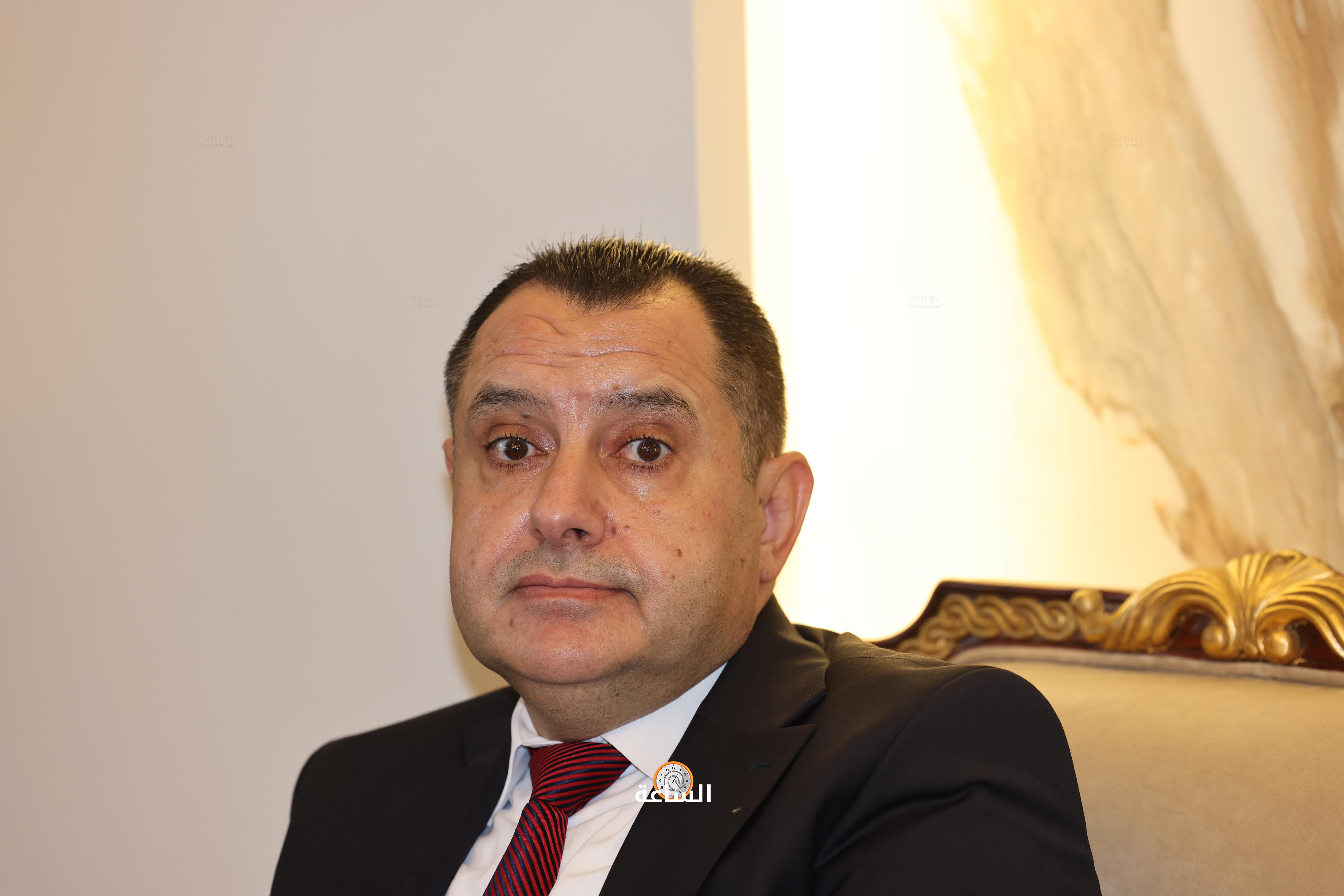 Madar Al-Saa Images 0.6568025880775344