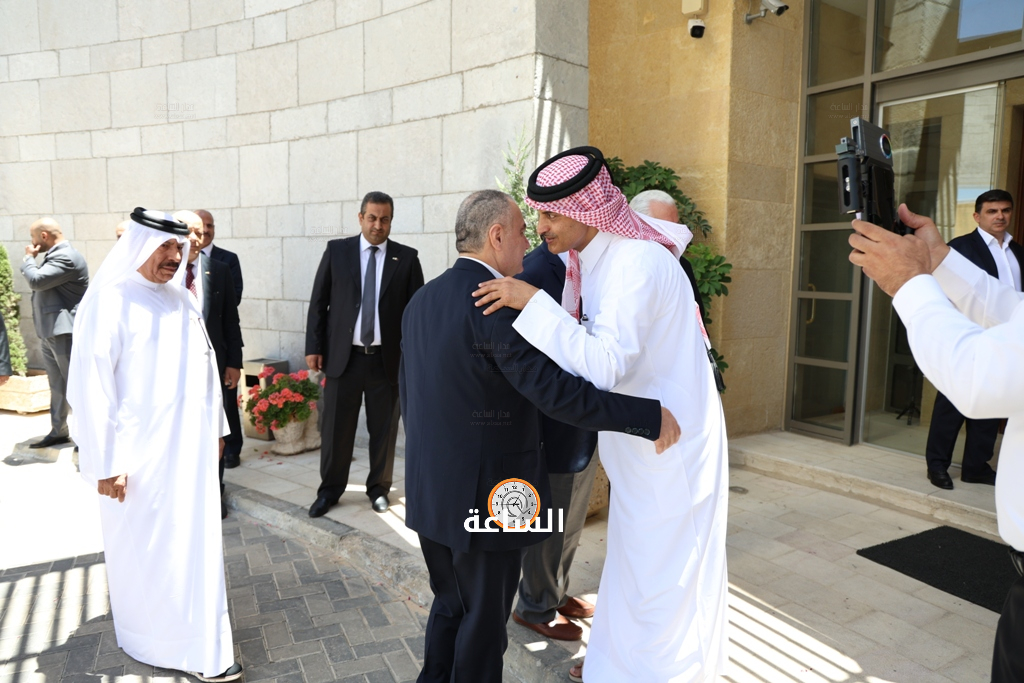 Madar Al-Saa Images 0.9247049441415257