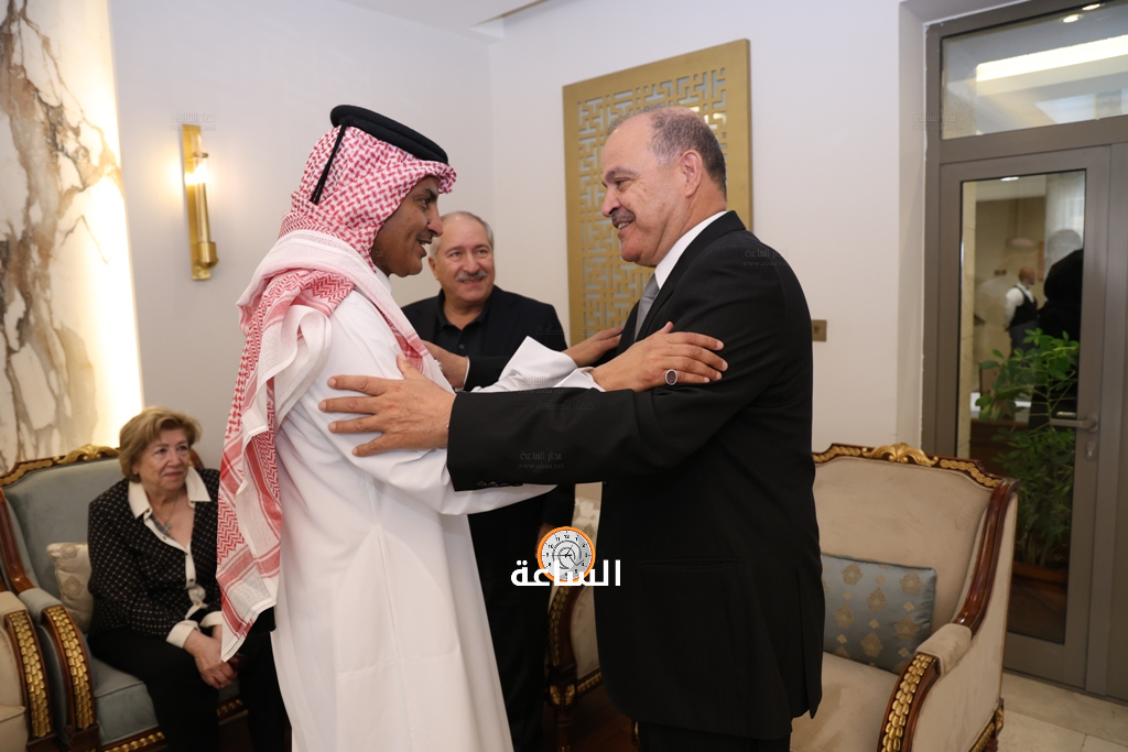 Madar Al-Saa Images 0.7063520463352599