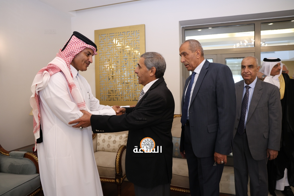 Madar Al-Saa Images 0.7432243050096228