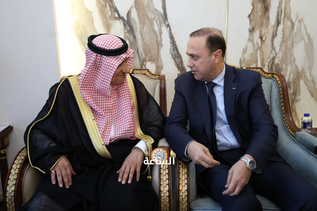 Madar Al-Saa Images 0.7642295472150906