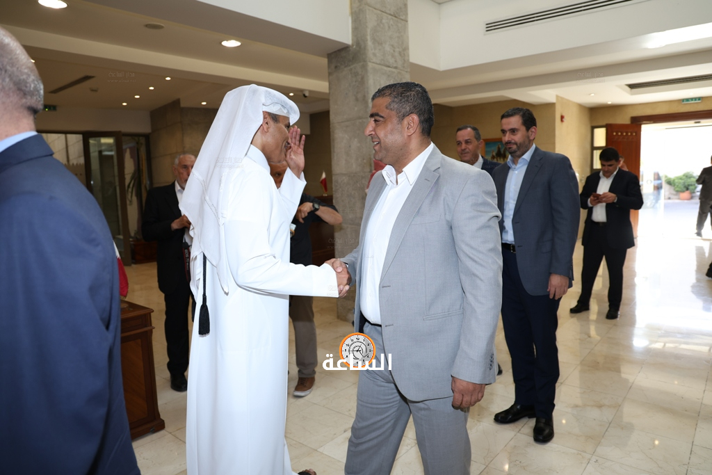 Madar Al-Saa Images 0.6369685576217123