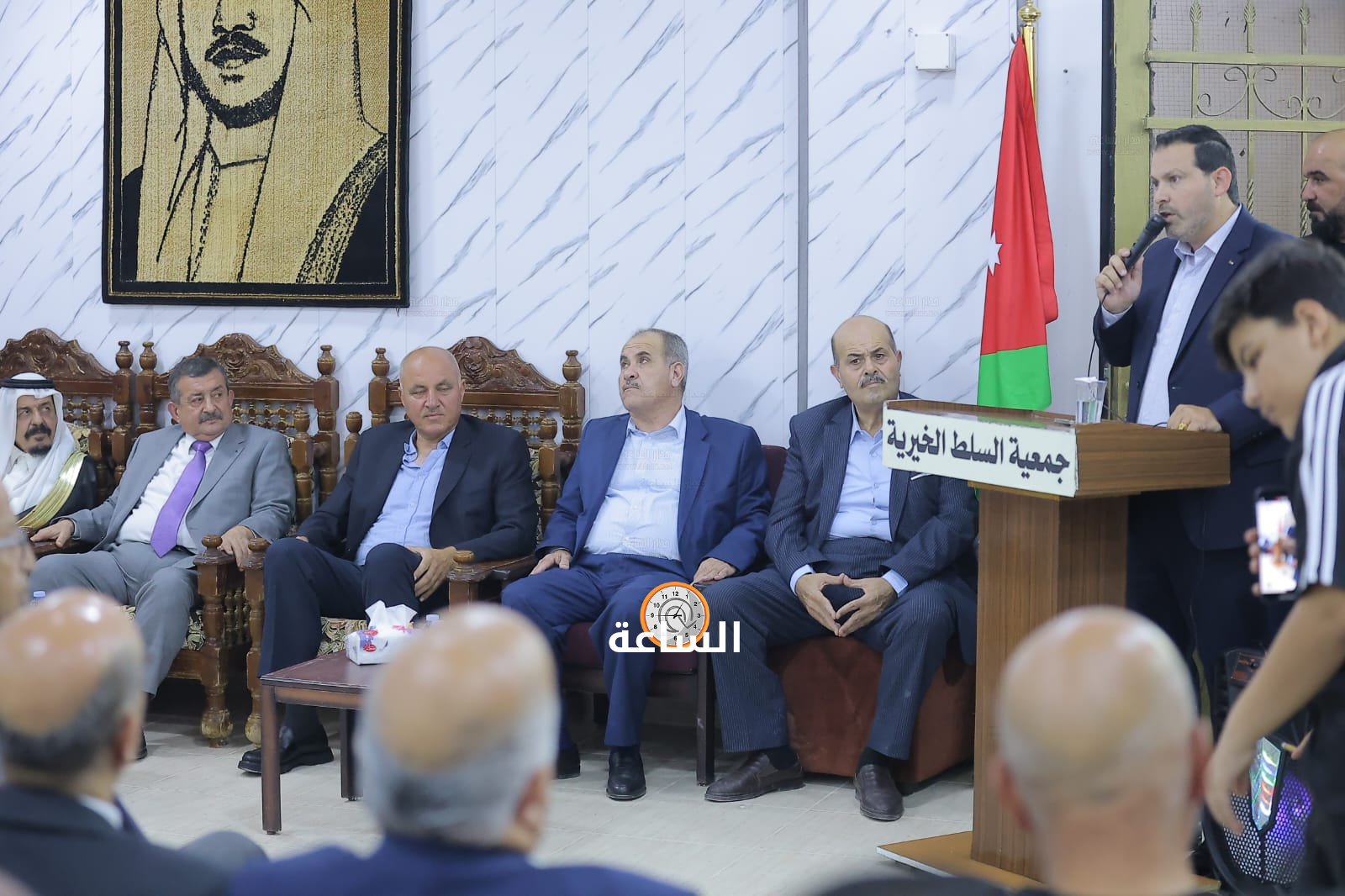Madar Al-Saa Images 0.18613253205640723