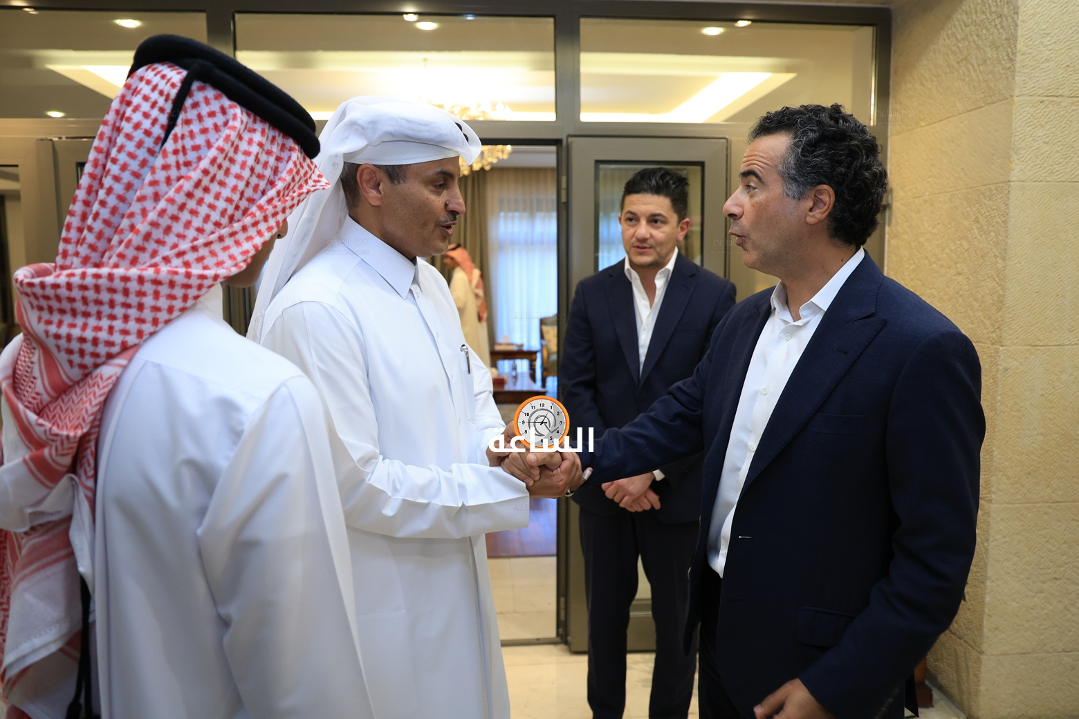 Madar Al-Saa Images 0.18799527246040493