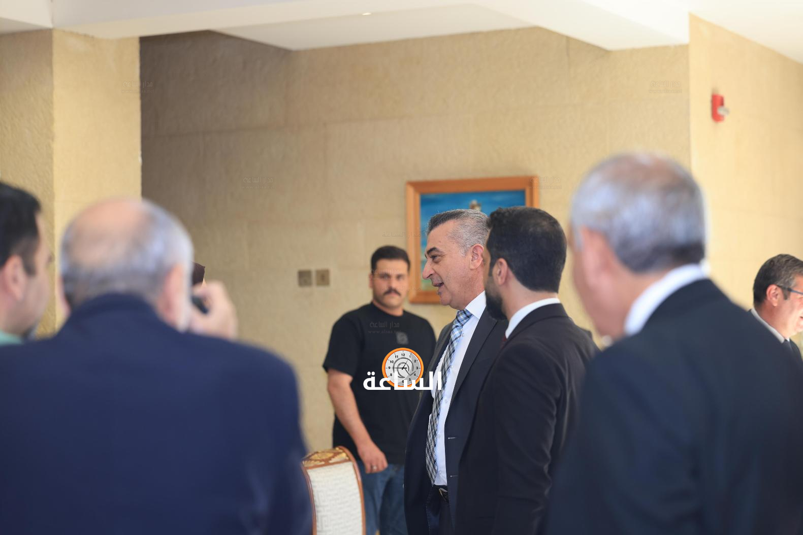 Madar Al-Saa Images 0.42624935692370813