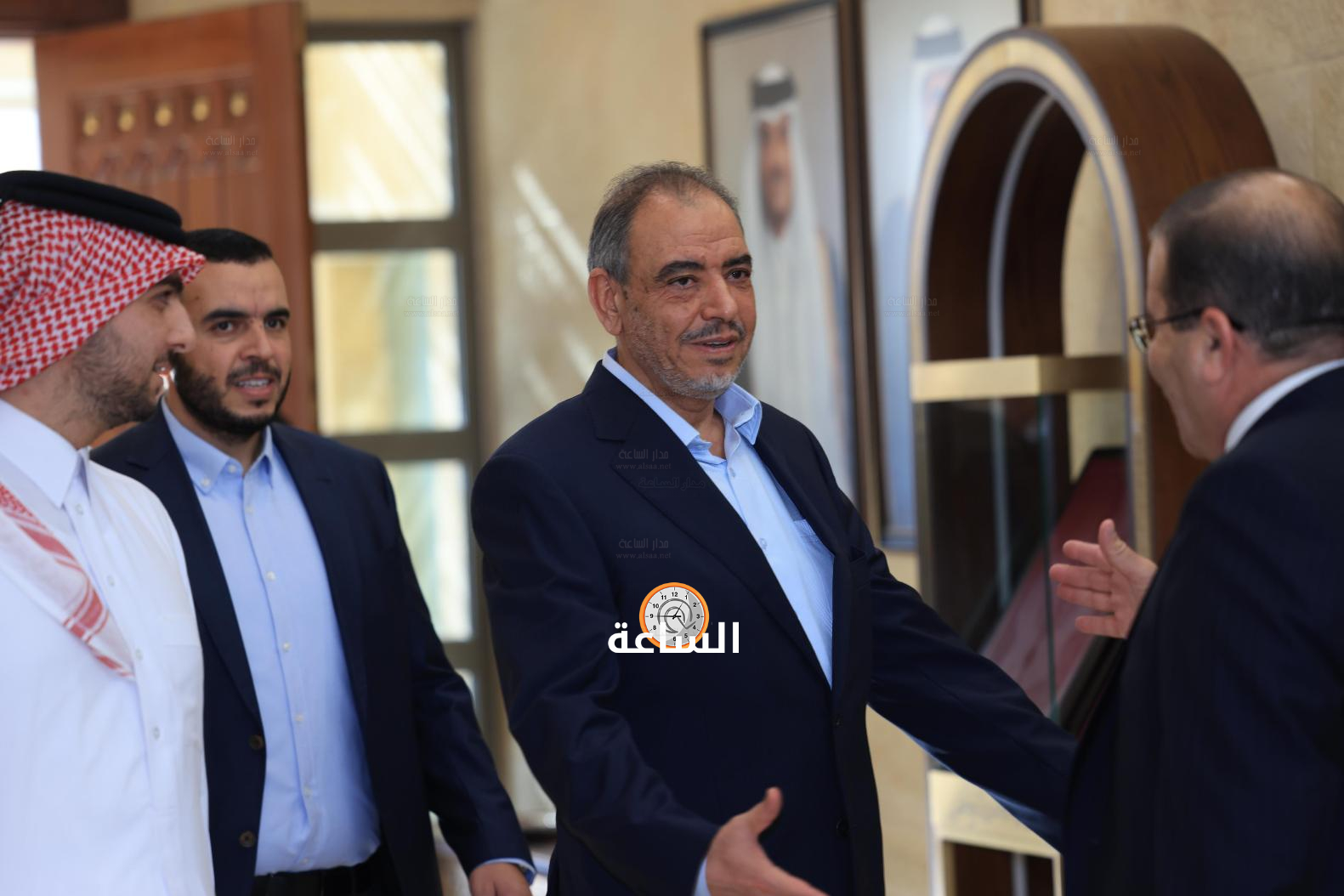 Madar Al-Saa Images 0.44645510863416826