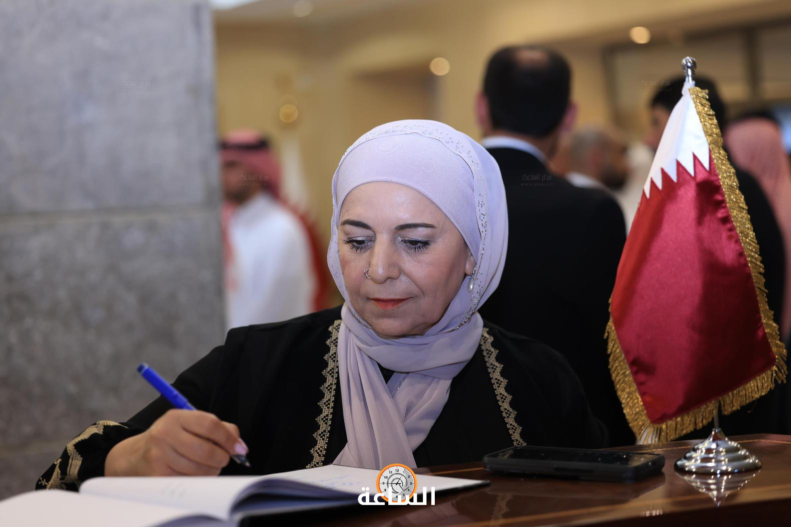 Madar Al-Saa Images 0.03733049333120142
