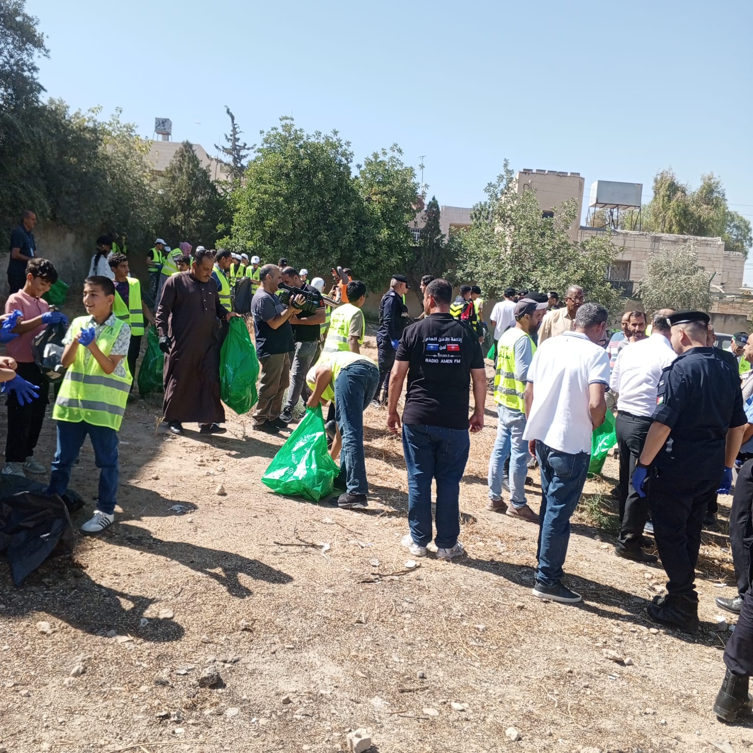 Madar Al-Saa Images 0.459775301128318