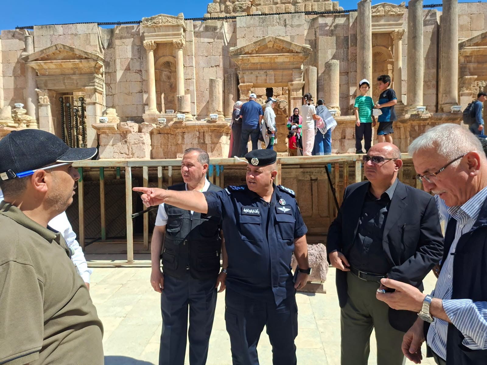 Madar Al-Saa Images 0.7225226359047047