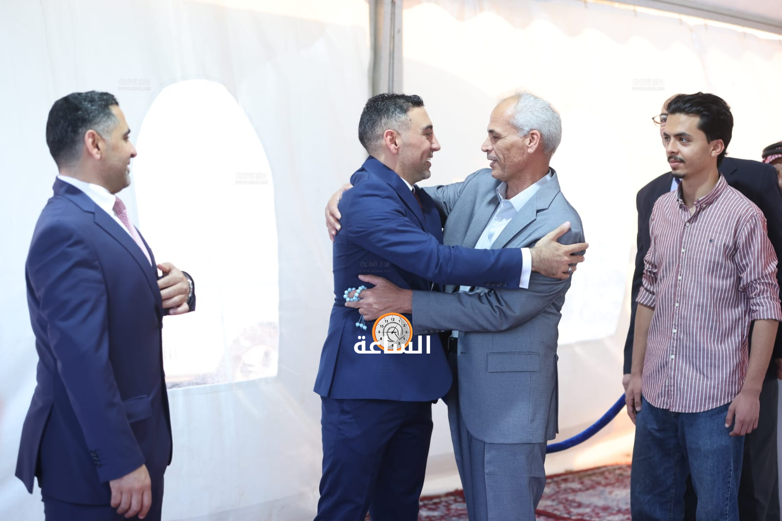 Madar Al-Saa Images 0.9580625967364584