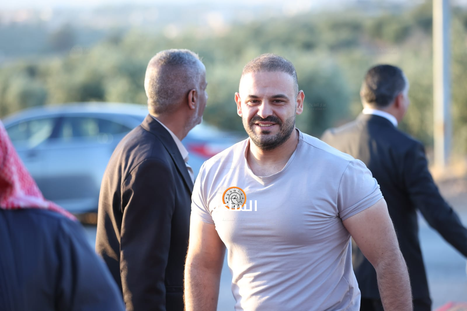 Madar Al-Saa Images 0.489753094776726