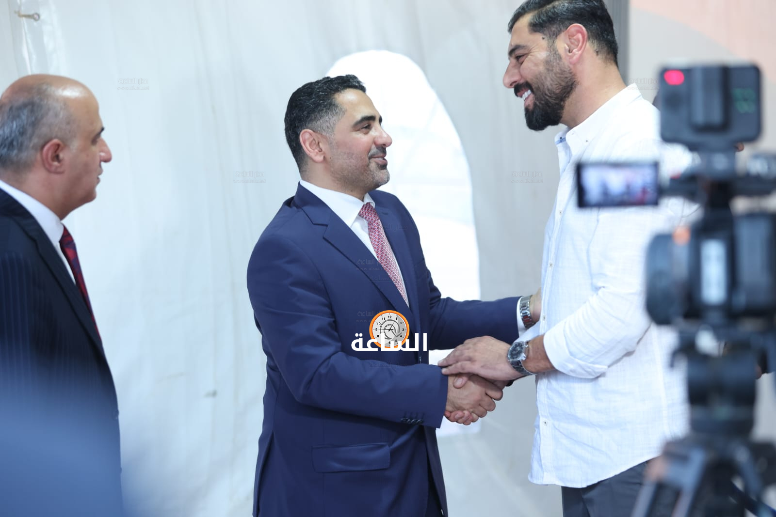 Madar Al-Saa Images 0.057235820563360296