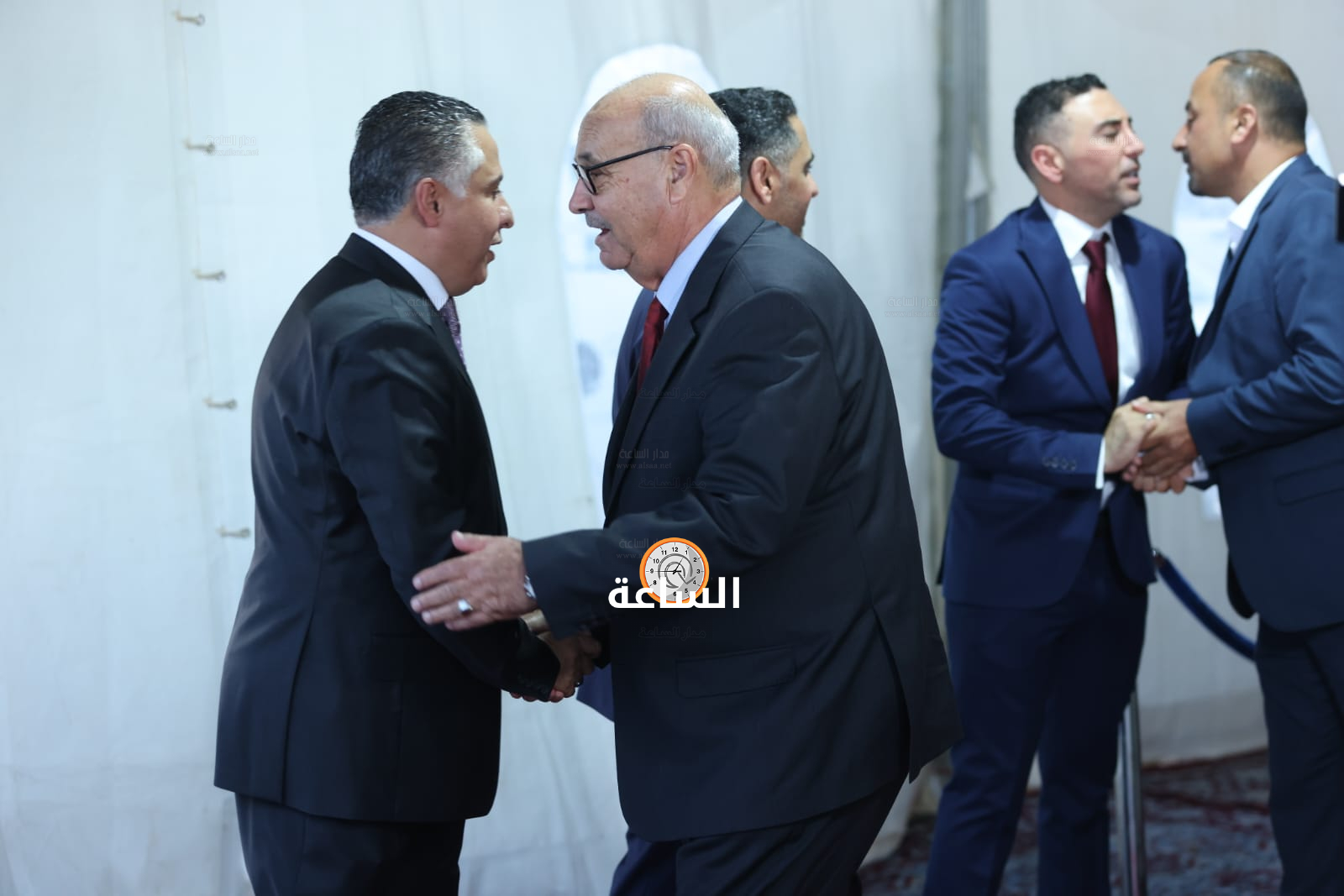 Madar Al-Saa Images 0.8767098689664605