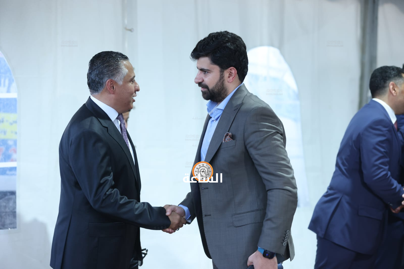 Madar Al-Saa Images 0.3852081535952815