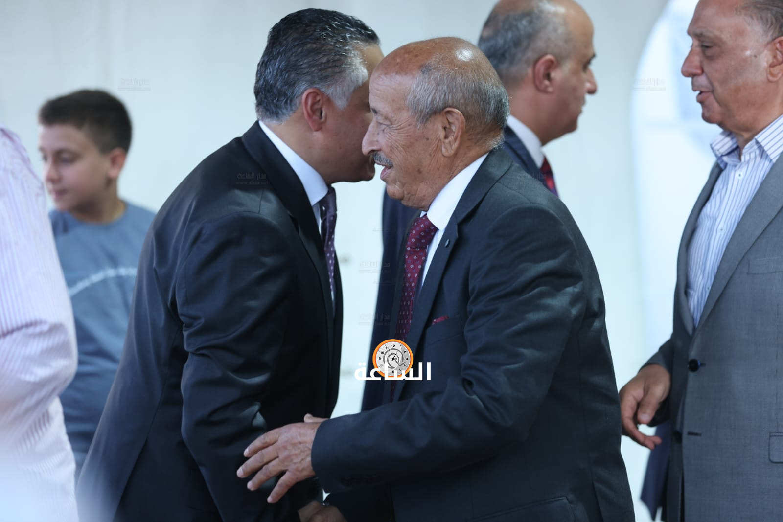 Madar Al-Saa Images 0.1631591185257809