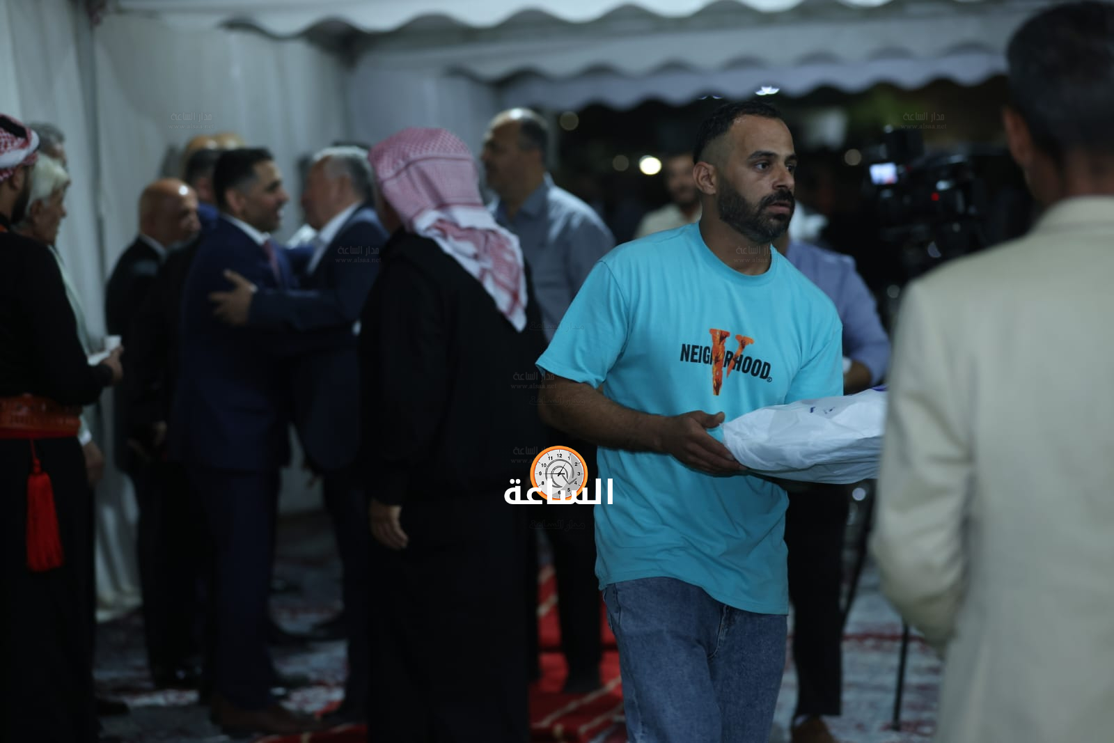 Madar Al-Saa Images 0.549997286187022