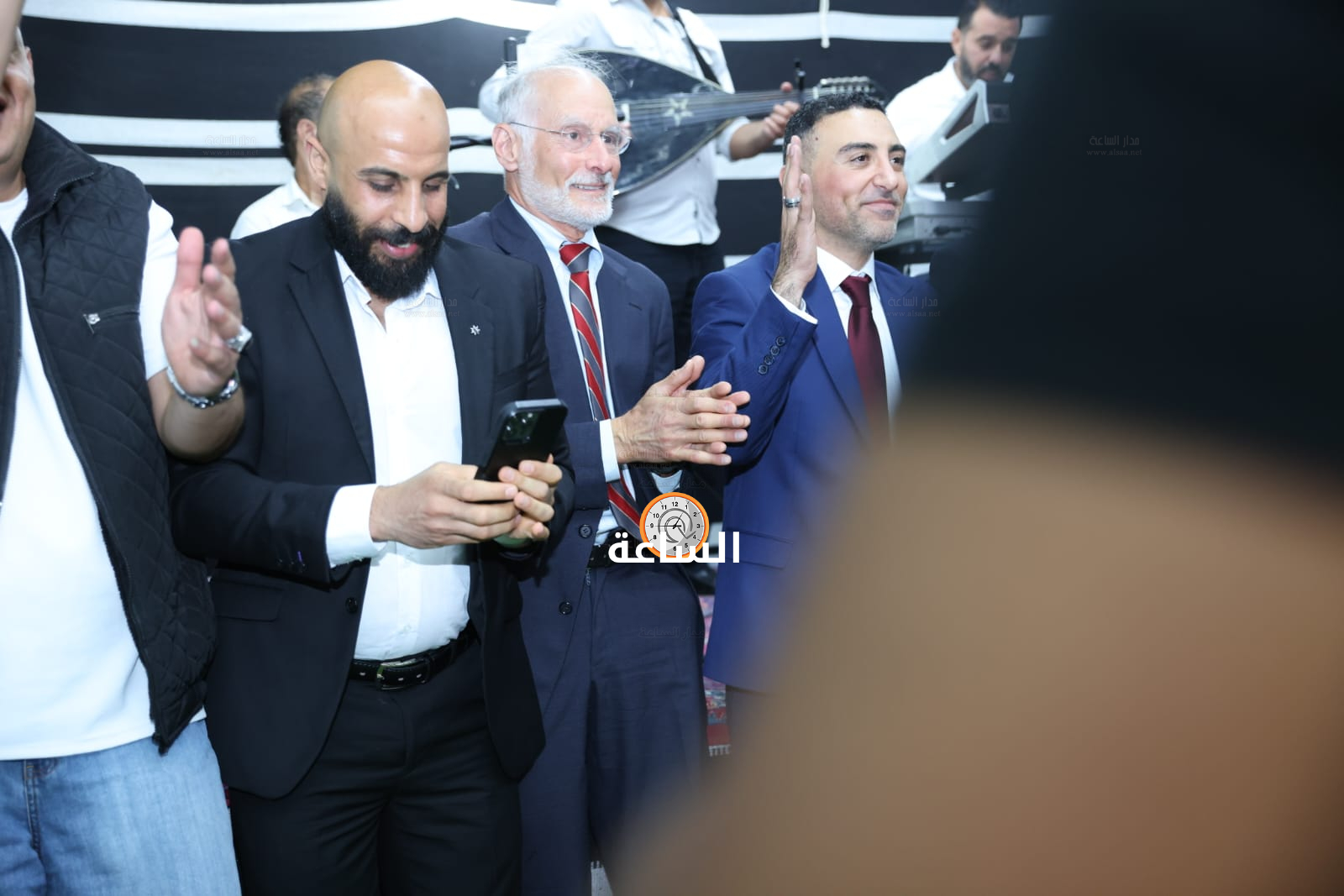Madar Al-Saa Images 0.66943407955436