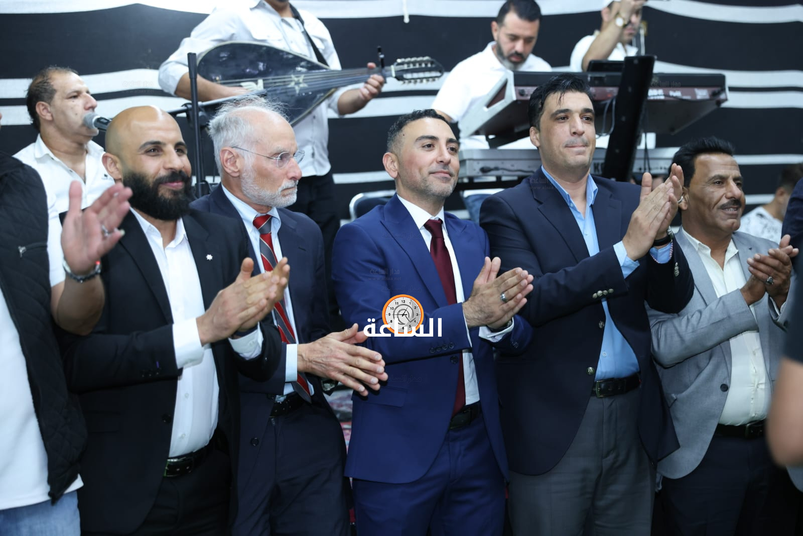 Madar Al-Saa Images 0.2237343883531171