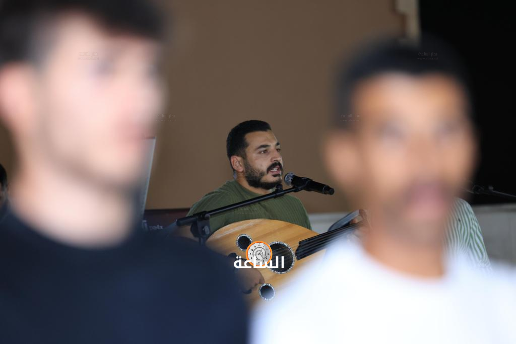 Madar Al-Saa Images 0.8765475923492818