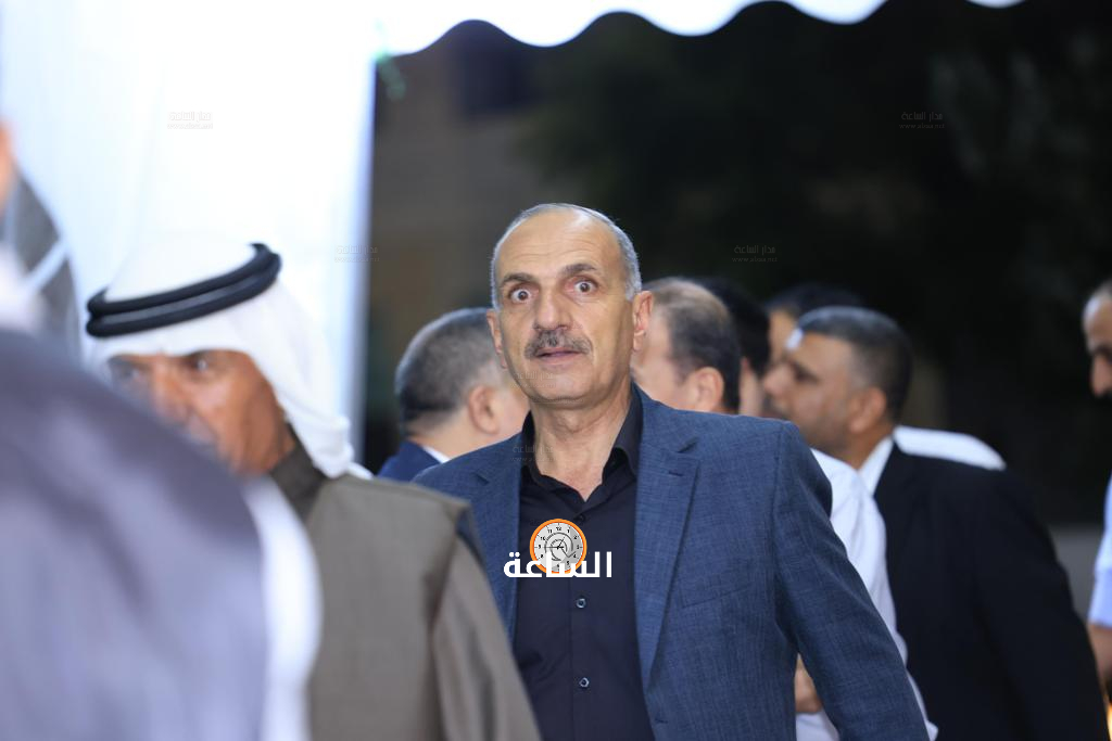 Madar Al-Saa Images 0.3794588613088895