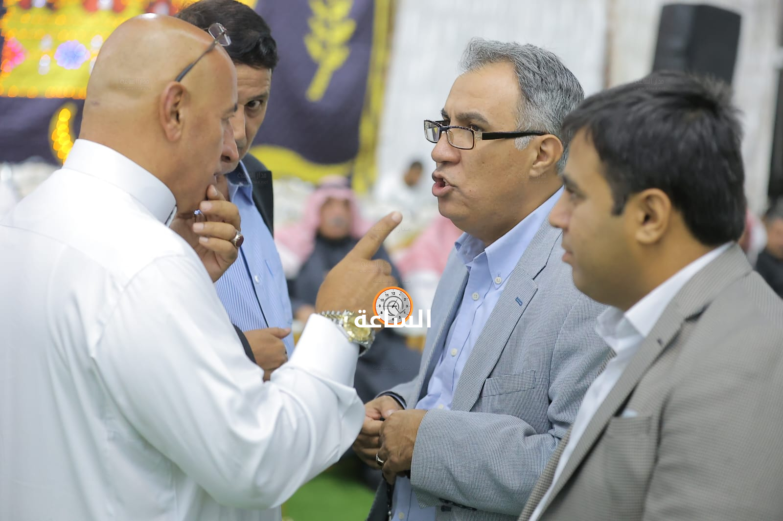 Madar Al-Saa Images 0.2548386151501515