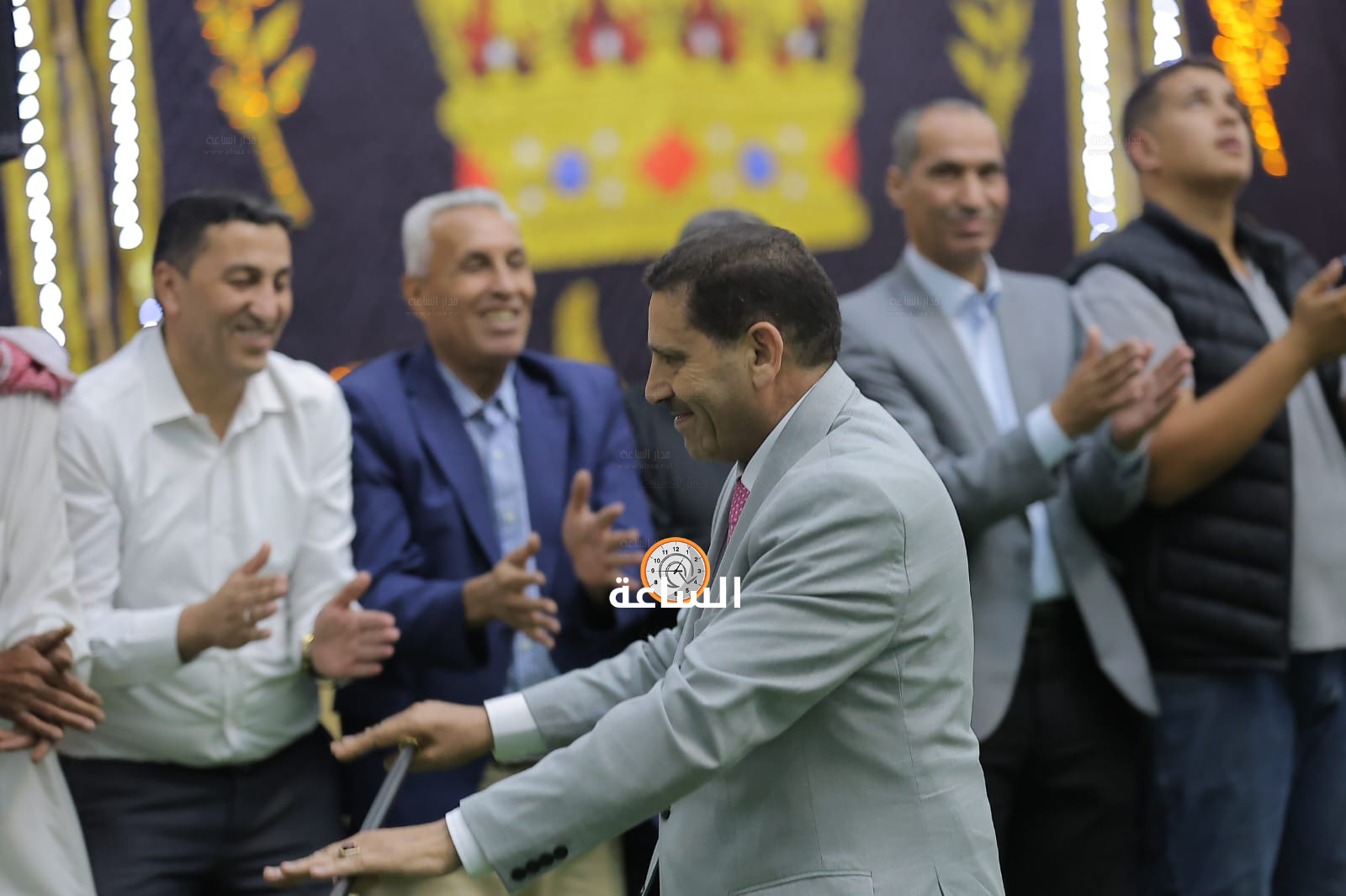 Madar Al-Saa Images 0.4430783837318424
