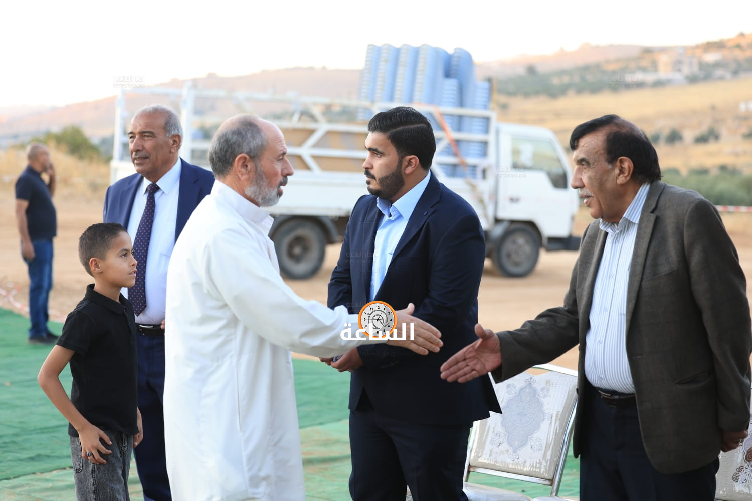 Madar Al-Saa Images 0.43362607288086563